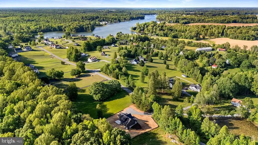 201 Seclusion Shores Dr, Mineral, VA 23117 - #2