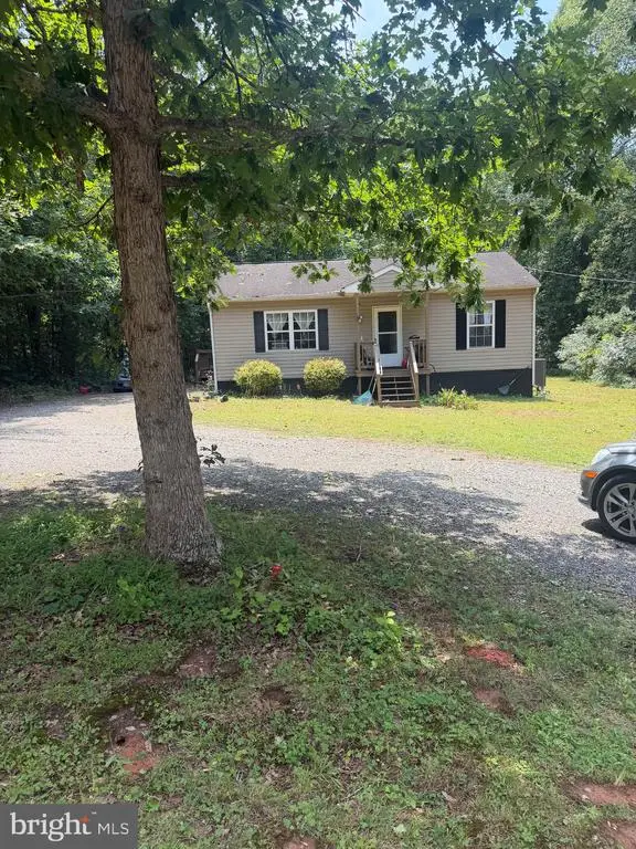 143 Oakland Pl, Louisa, VA 23093 - #1