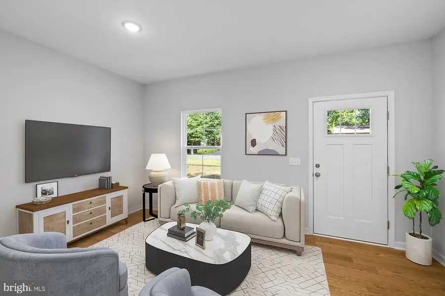 327 Yorktown Blvd, Locust Grove, VA 22508 - Image #2