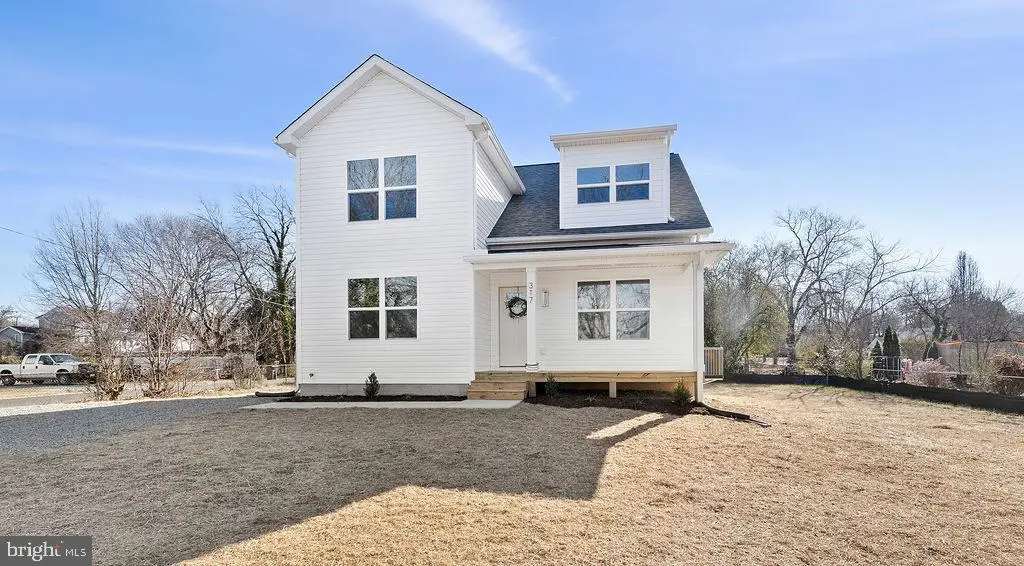 317 Grove Ave, Gordonsville, VA 22942 - #1