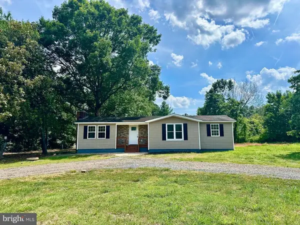 30494 Hicks Rd, SPOTSYLVANIA, VA 22551