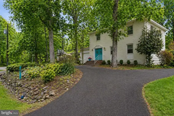 210 Limestone Ln, LOCUST GROVE, VA 22508