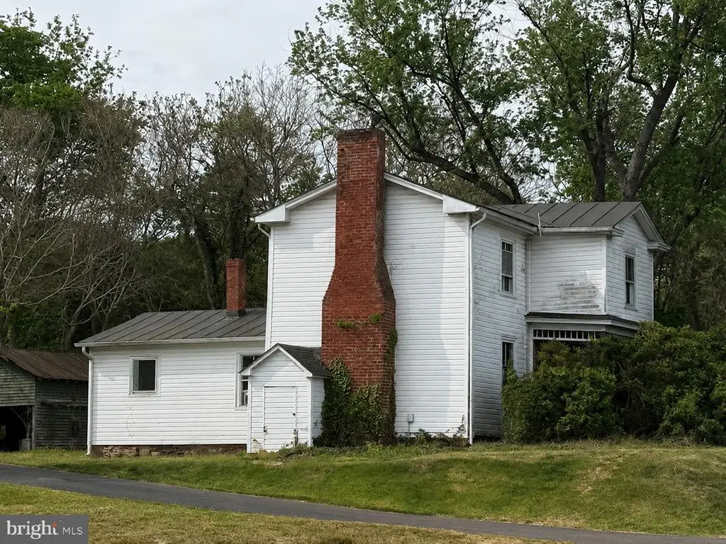 5386 Old Barboursville Rd, Barboursville, VA 22923 - #1