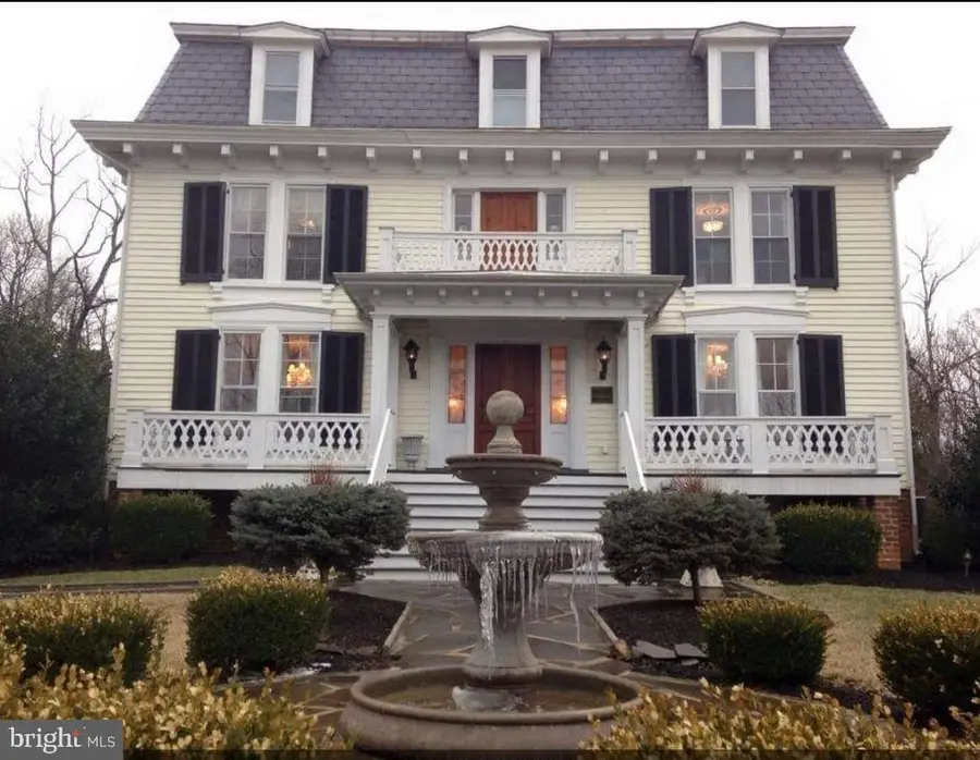 236 Caroline St, Orange, VA 22960 - #2