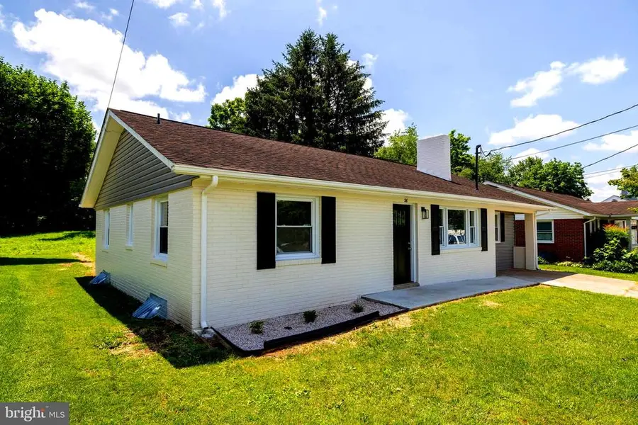 26 Oflinn St, Luray, VA 22835 - Image #2