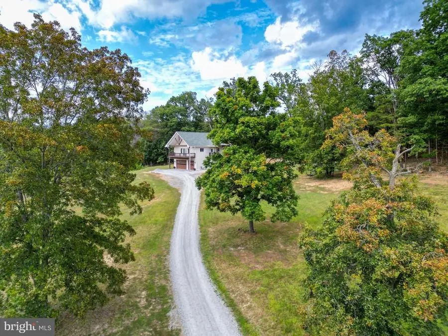 385 S Mcdaniel Ln, Shenandoah, VA 22849 - #3