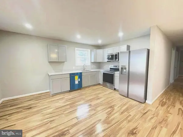 240 Deford Ave, STANLEY, VA 22851