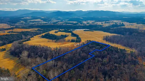 8 Promise Ln, STANLEY, VA 22851