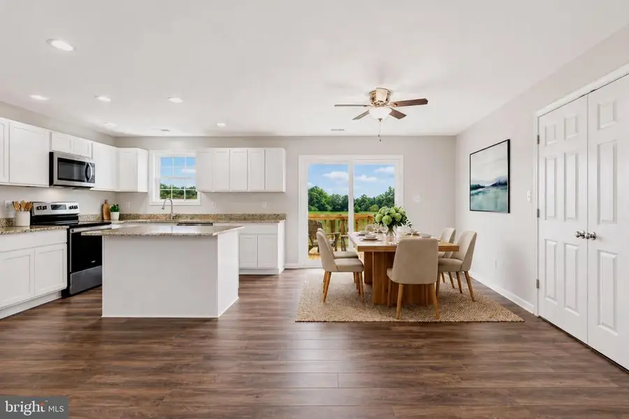 178 Reservoir Ave, Luray, VA 22835 - #3