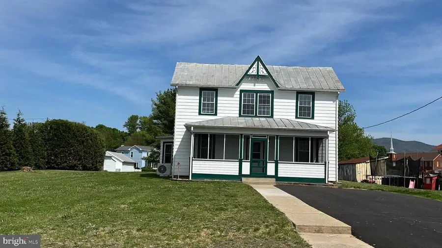 206 2nd St, Shenandoah, VA 22849 - #2