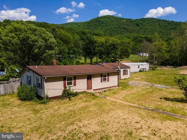 753 Steam Hollow Rd, SHENANDOAH, VA 22849