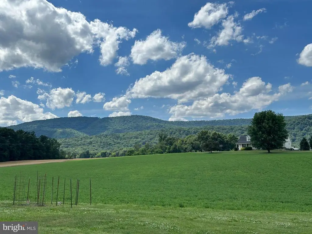 3233 Newport Rd, Shenandoah, VA 22849 - #1