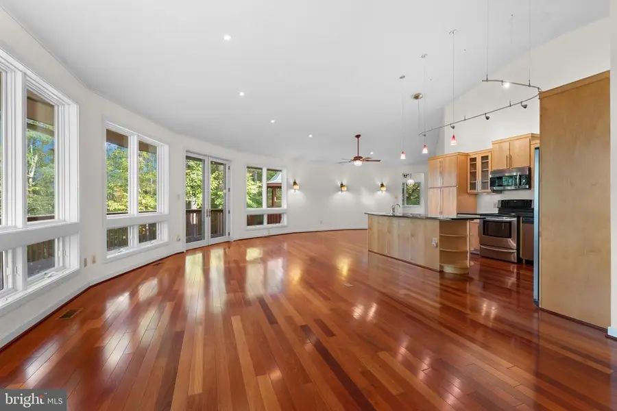 243 Aaron Mountain Rd, Castleton, VA 22716 - Image #2