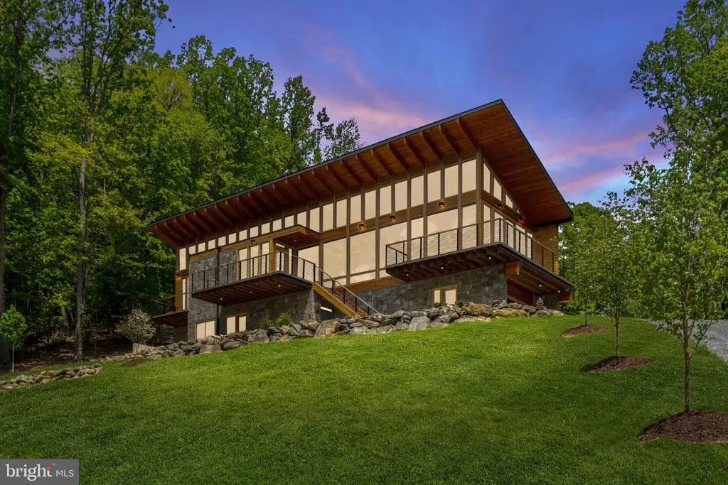 559 Bessie Bell Mountain Rd, Castleton, VA 22716 - Image #1