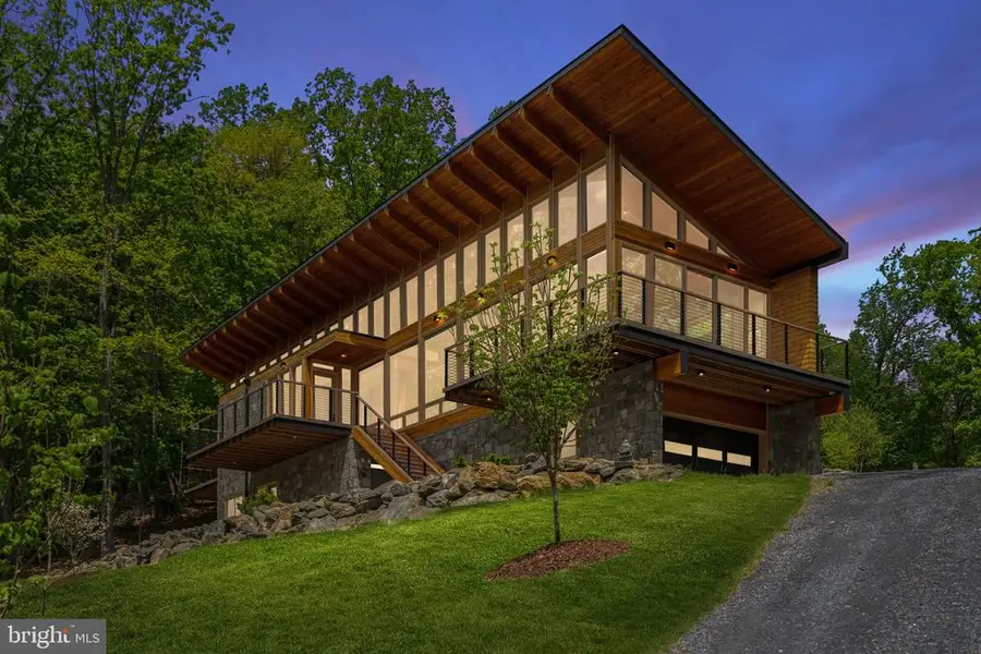 559 Bessie Bell Mountain Rd, Castleton, VA 22716 - Image #3