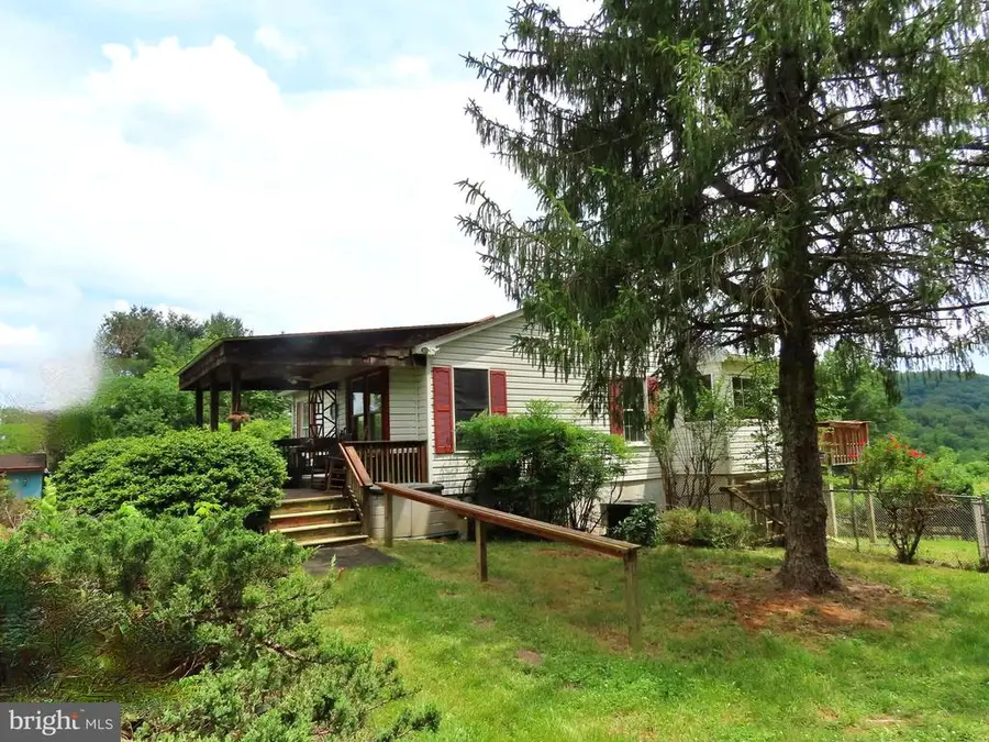 13782 Crest Hill Rd, Flint Hill, VA 22637 - #3