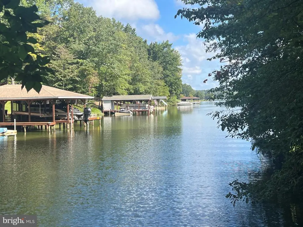 6028 Lost Cove Dr, Mineral, VA 23117 - Image #1