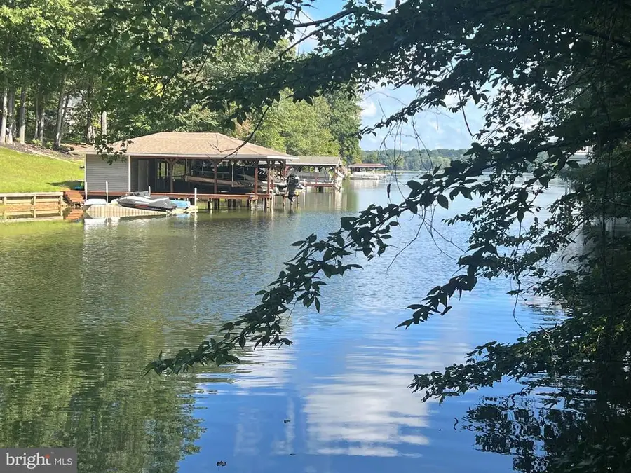 6028 Lost Cove Dr, Mineral, VA 23117 - Image #2