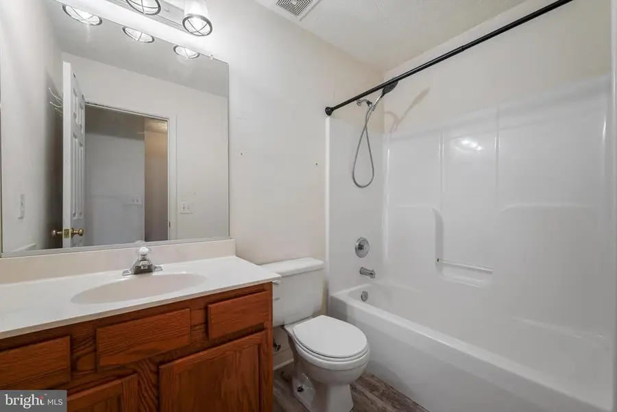 10606 Tidewater Plains Dr, Fredericksburg, VA 22408 - Image #3