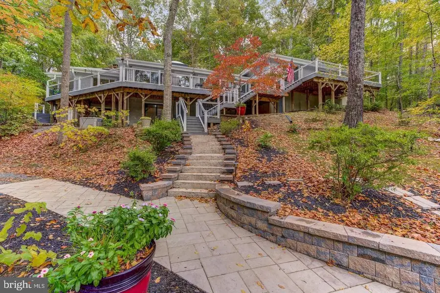 14814 Childs Cove Dr, Spotsylvania, VA 22551 - Image #2