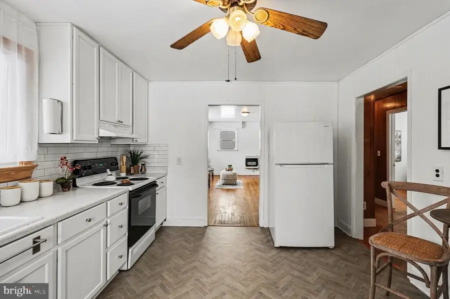 300 Hamilton St, Fredericksburg, VA 22408 - #2