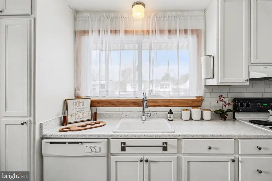 300 Hamilton St, Fredericksburg, VA 22408 - #3