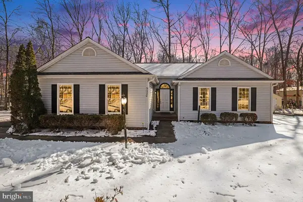 5220 Leavells Crossing Dr, FREDERICKSBURG, VA 22407