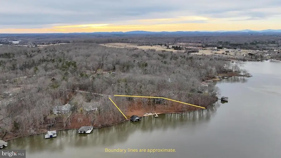 7313 Oakwood Dr, Orange, VA 22960 - #2