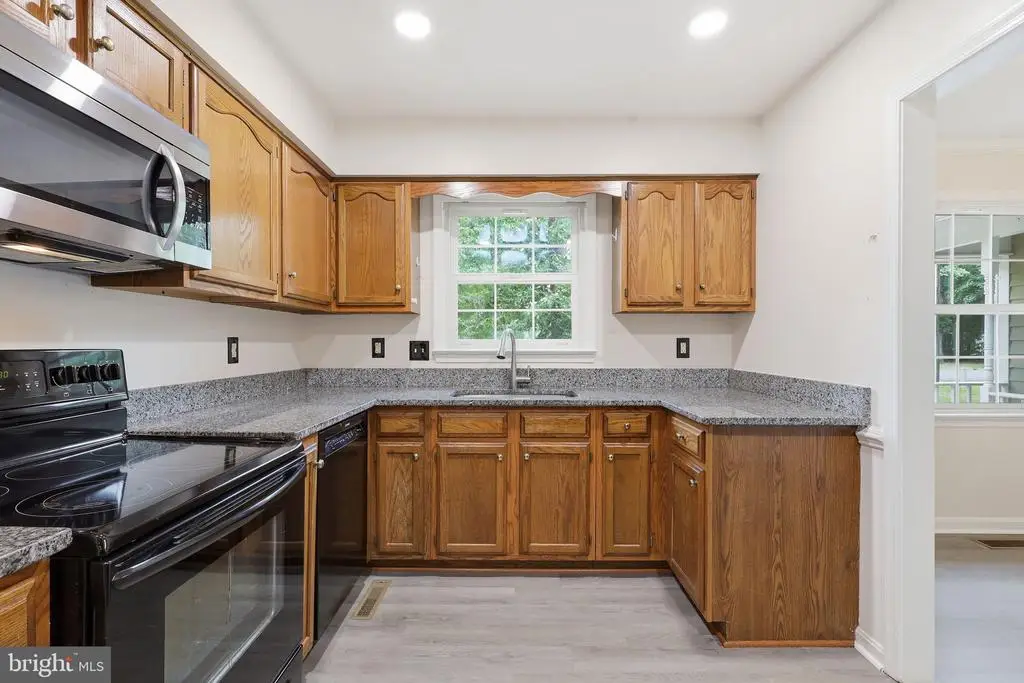 10800 Woodland Dr, Fredericksburg, VA 22407 - #1