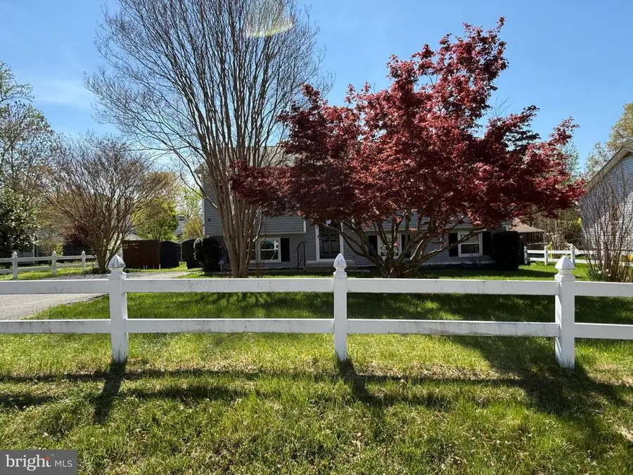 4 Jenbeck Ct, Fredericksburg, VA 22407 - #3