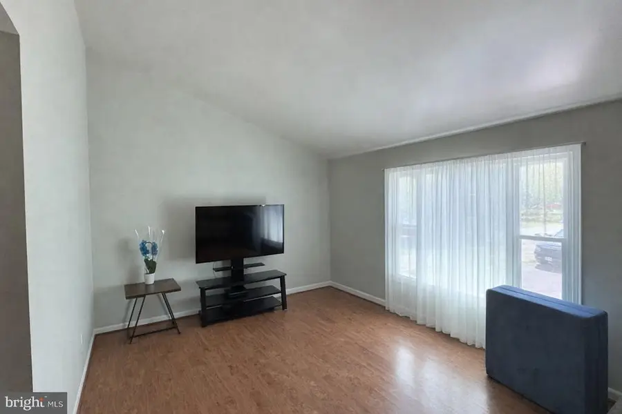 11615 Kenton Dr, Fredericksburg, VA 22407 - #2
