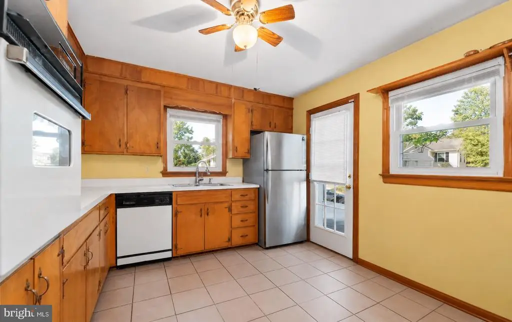 7105 Pullen Dr, Fredericksburg, VA 22407 - #1