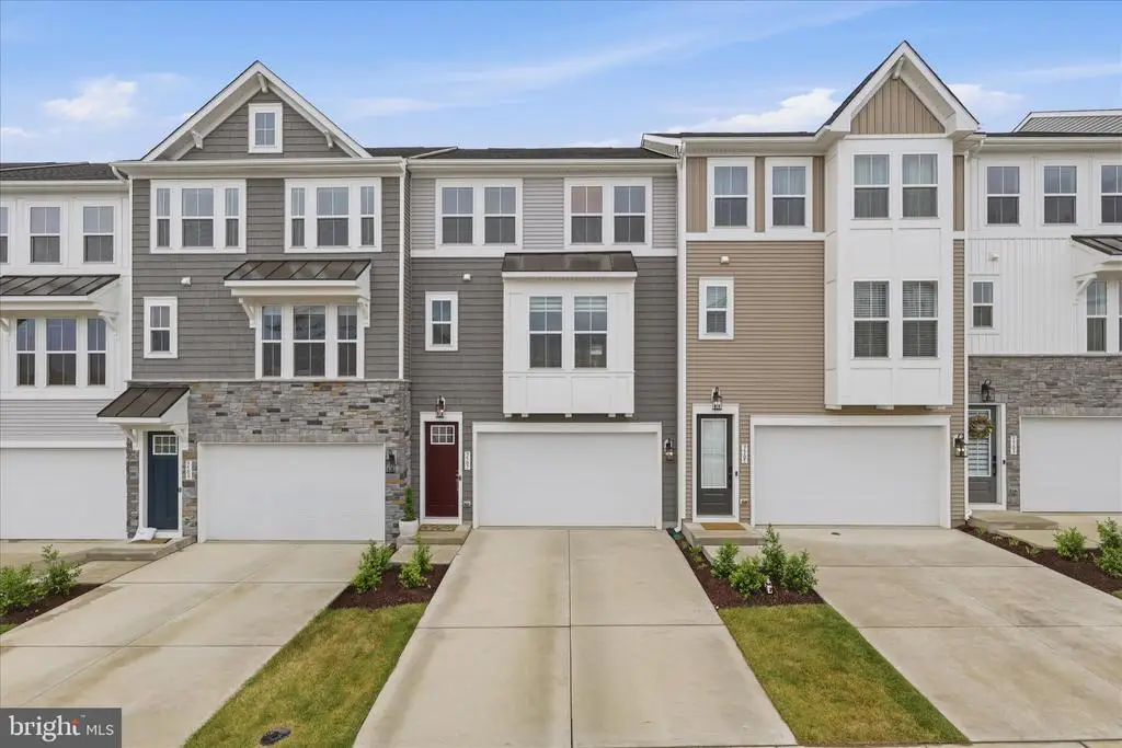 9507 Maidenhair Ave, Fredericksburg, VA 22407 - #1
