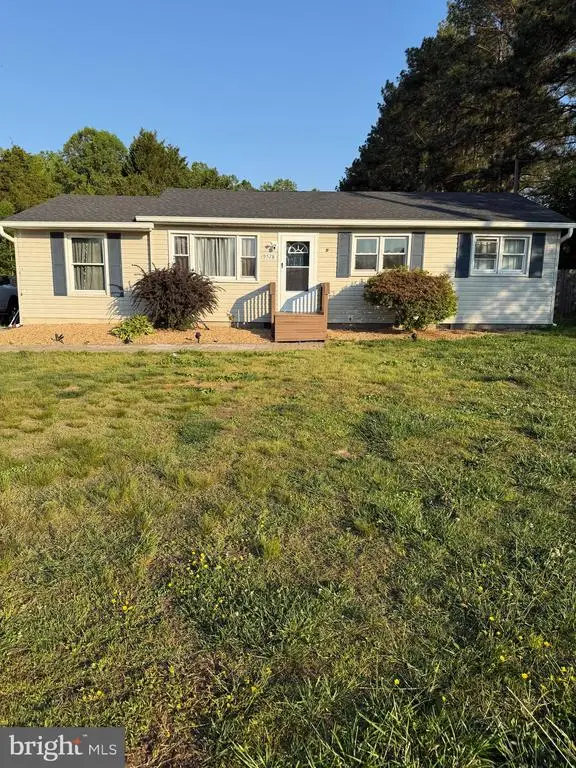 9528 Rapidan Dr, Fredericksburg, VA 22407 - #1