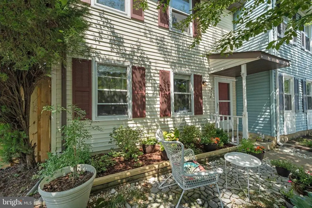 5116 Pecan Dr, Fredericksburg, VA 22407 - #1
