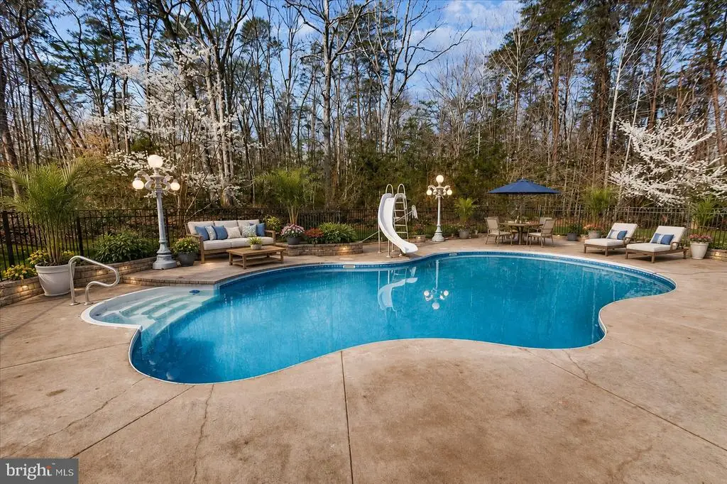 7621 River Rd, Fredericksburg, VA 22407 - #1