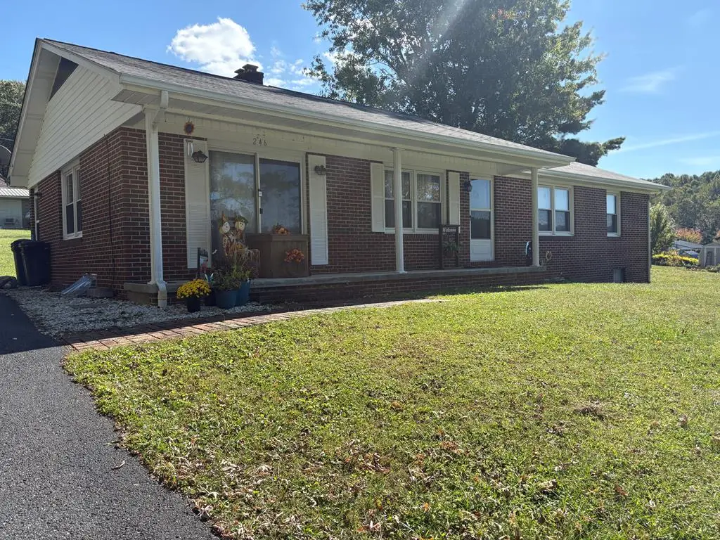 246 LaGrange St, North Tazewell, VA 24630 - Image #1