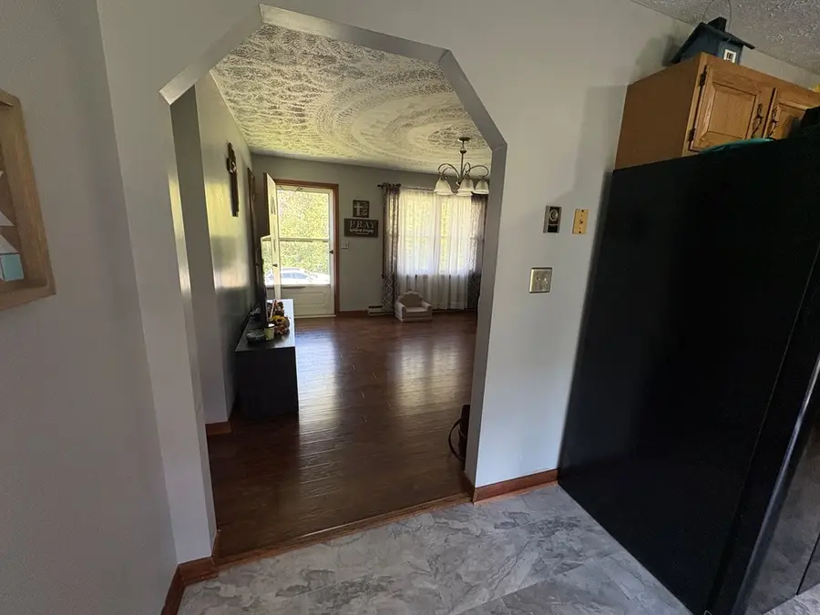 246 LaGrange St, North Tazewell, VA 24630 - Image #3