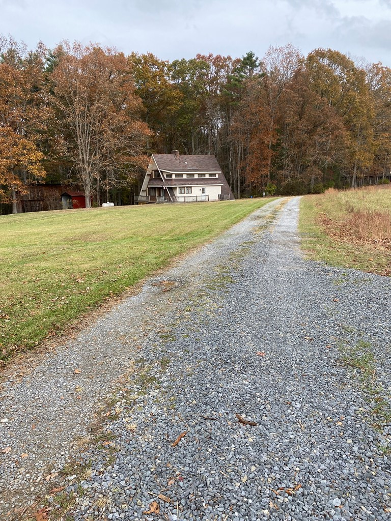 652 Pine Grove Rd, Lerona, WV 25971 - #2