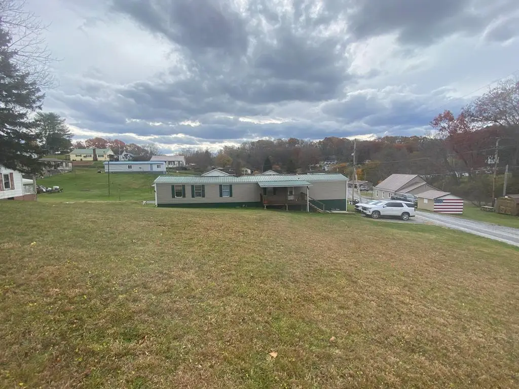 118 Blind St., Lashmeet, WV 24733 - Image #1