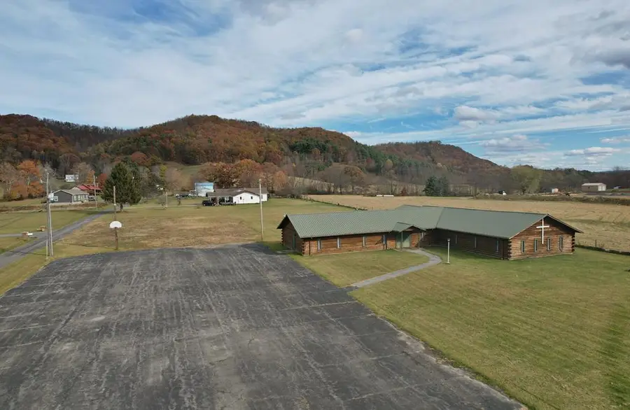 2846 Hinton Road, Athens, WV 24712 - Image #2