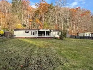 899 Lorton Lick Rd, BLUEFIELD, WV 24701