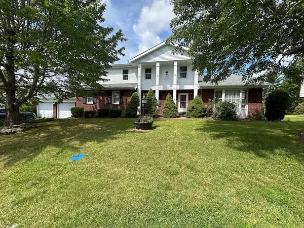 247 Cardinal Ave, PRINCETON, WV 24740