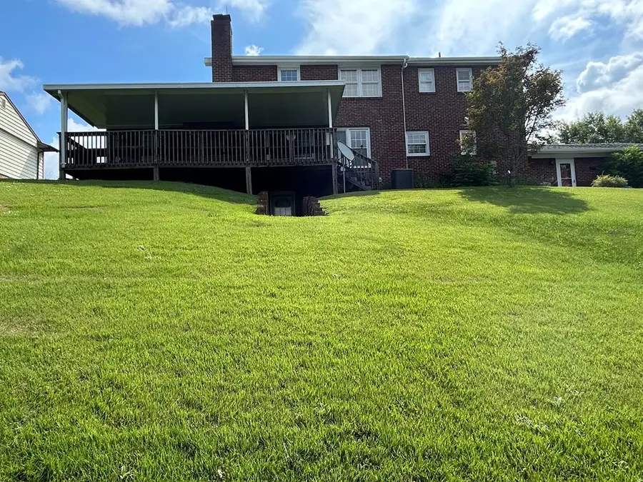 247 Cardinal Ave, Princeton, WV 24740 - Image #2