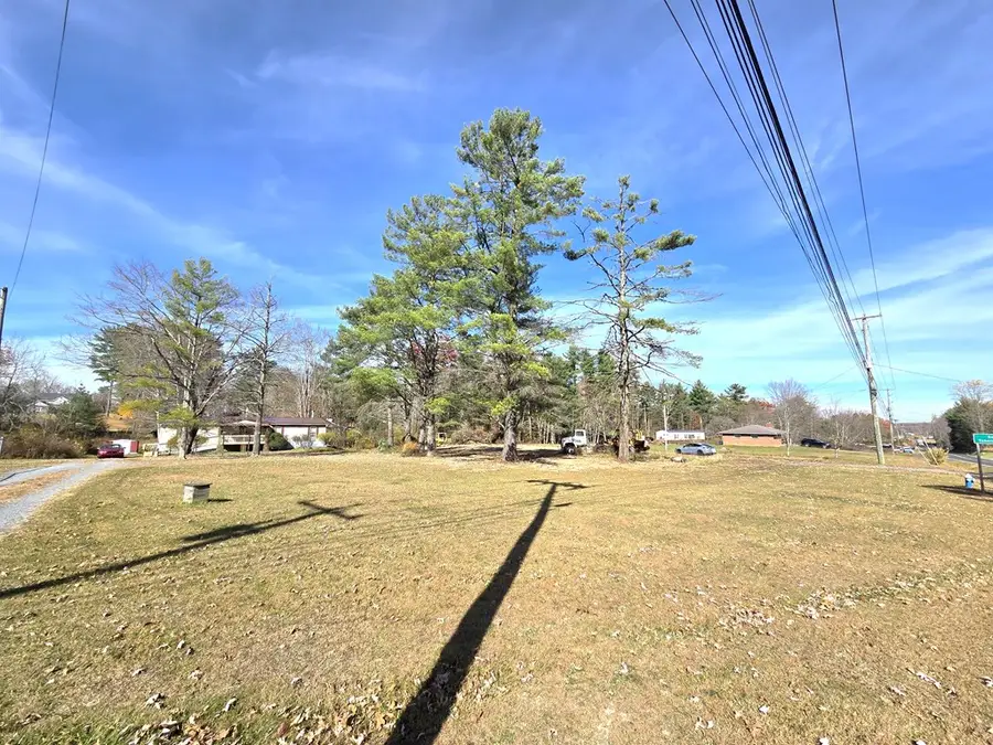 3839 Hinton Rd, Athens, WV 24712 - Image #2