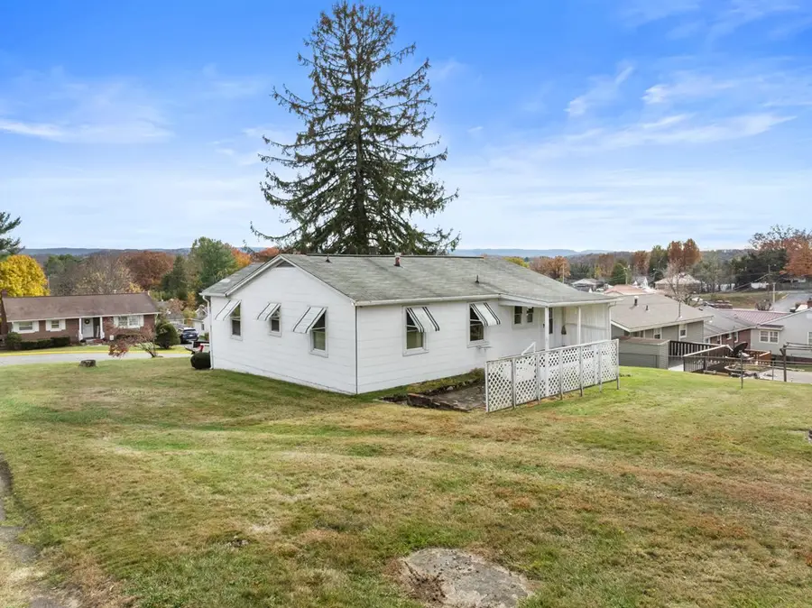 1030 Hinton Street, Princeton, WV 24740 - Image #2