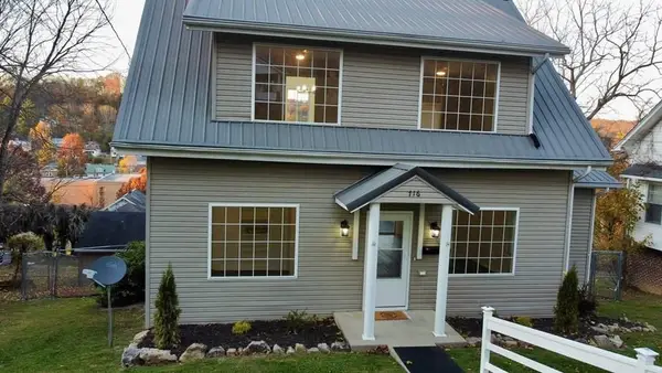 716 Rockbridge, BLUEFIELD, WV 24701