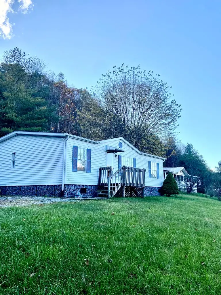 146 Pansy Place, Princeton, WV 24739 - Image #1