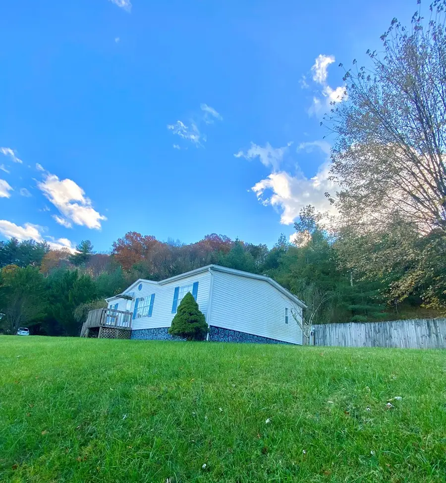 146 Pansy Place, Princeton, WV 24739 - Image #2