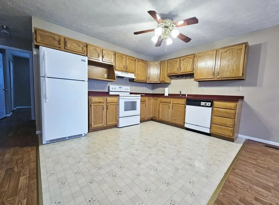 305 Austin Street, Princeton, WV 24740 - Image #2